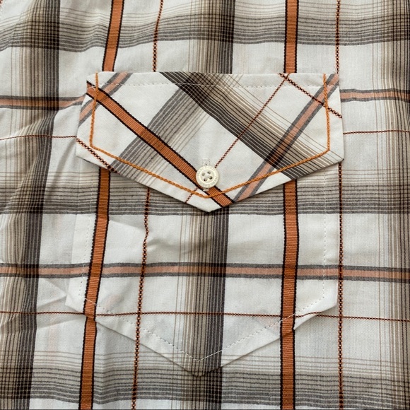 New Men’s XXL Plaid button up short sleeve shirt - Picture 3 of 4